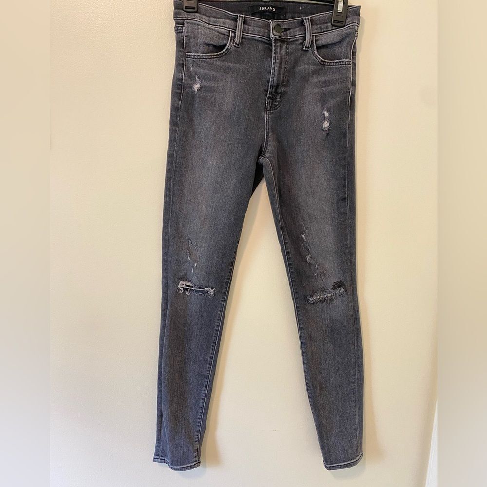 J Brand Maria High Rise Distressed Jeans - size 26